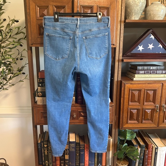 Old navy rockstar super skinny high rise jeans - Picture 5 of 6